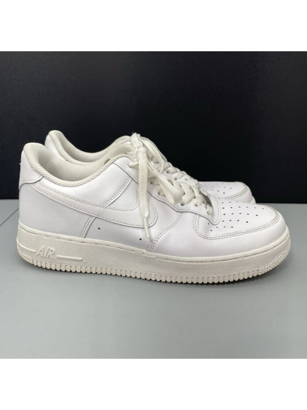 Nike AF1 Air Force 1 '07 Low Sneakers Shoes Leather Triple White Womens 10